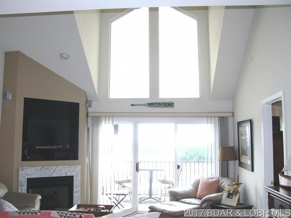 1st image of 194 Park Place Dr #4E