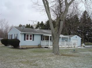 227 Wright Rd, Akron, NY 14001