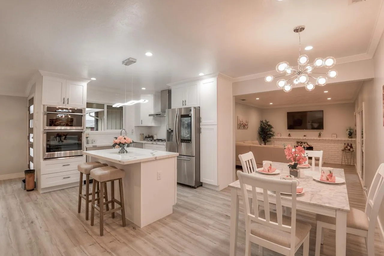 3490 Woodside Ln — Photo 4