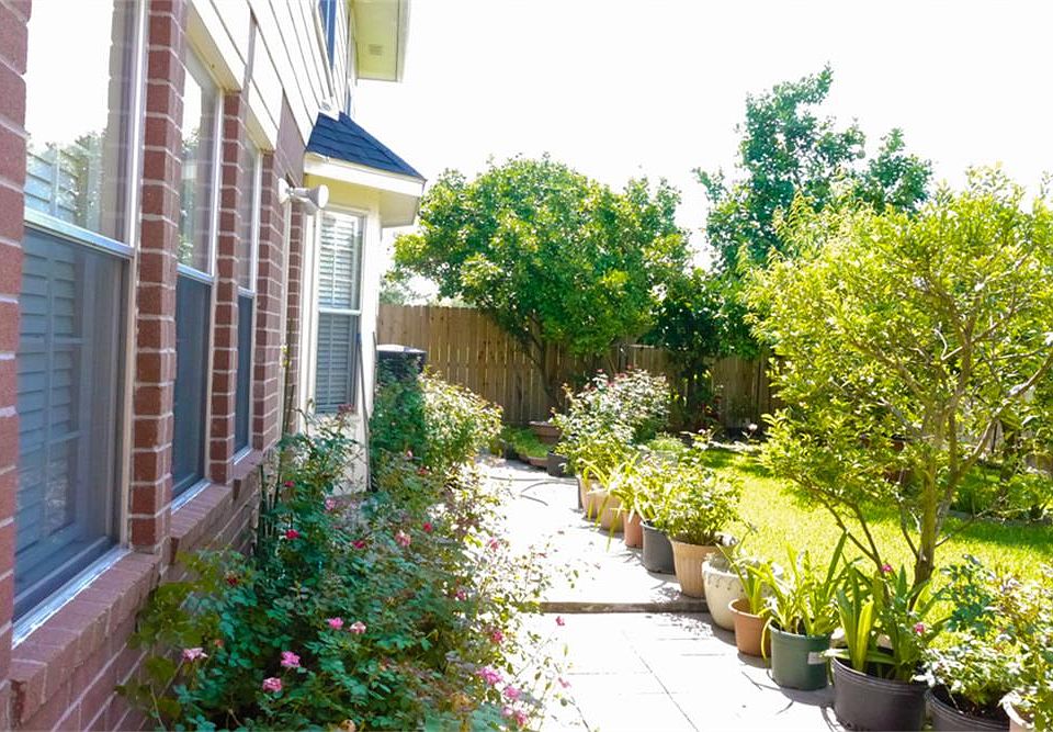 1st image of 13854 Naomi Hollow Ln