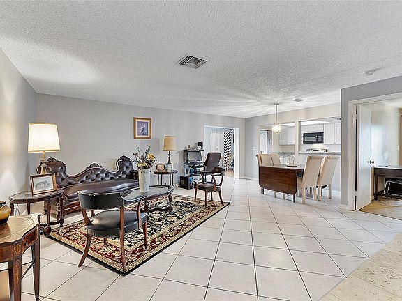 3rd image of 8114 NW 74th Terrace