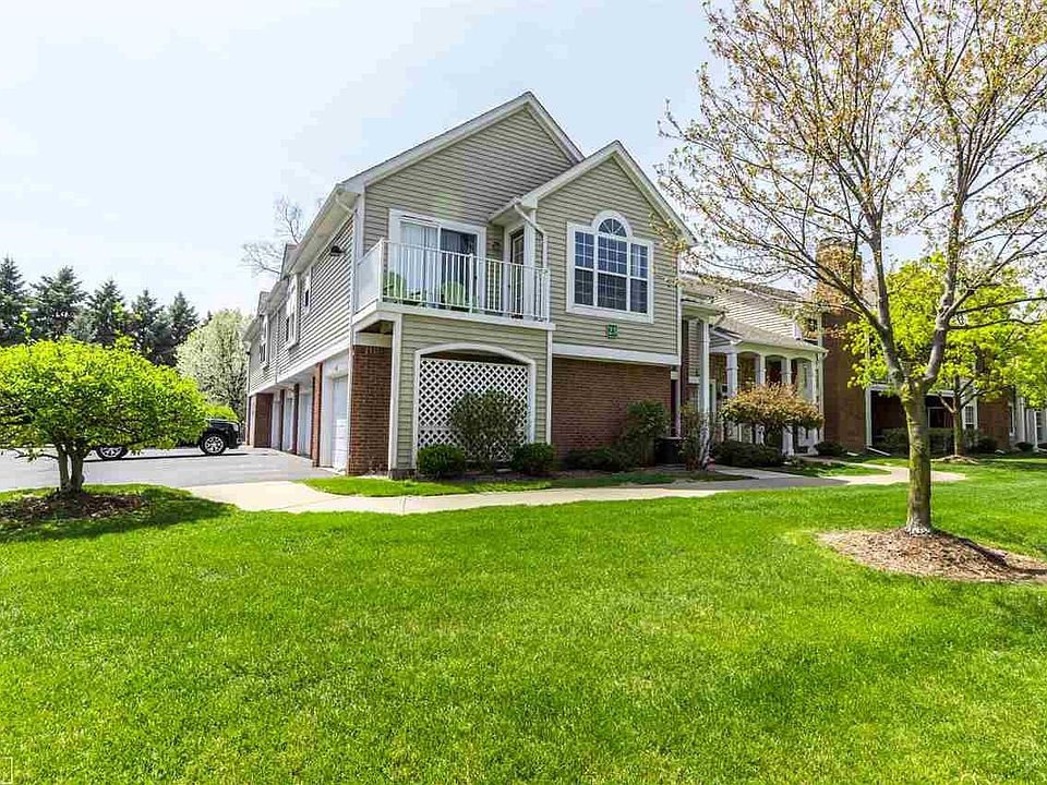 1st image of 4688 Berkshire Dr
