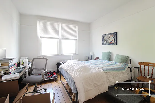 Rented by Grand & Co. | media 7