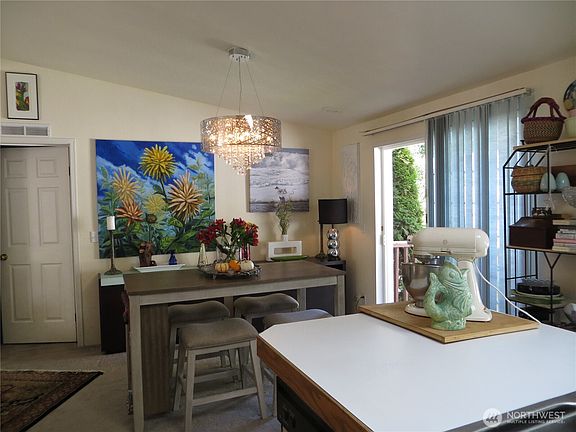 5th image of 23800 SE Tiger Mountain Rd