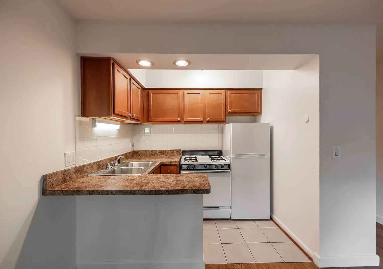 Studio, $1,495 — Photo 3
