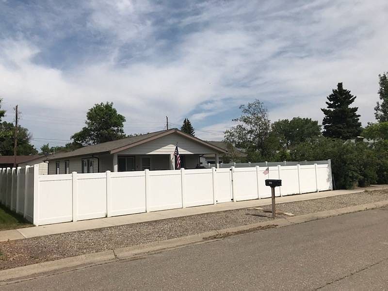1st image of 121 W Cascade Ave