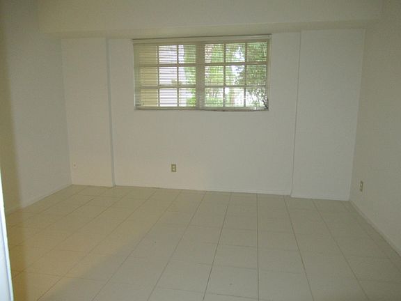 Bedroom for 1/1