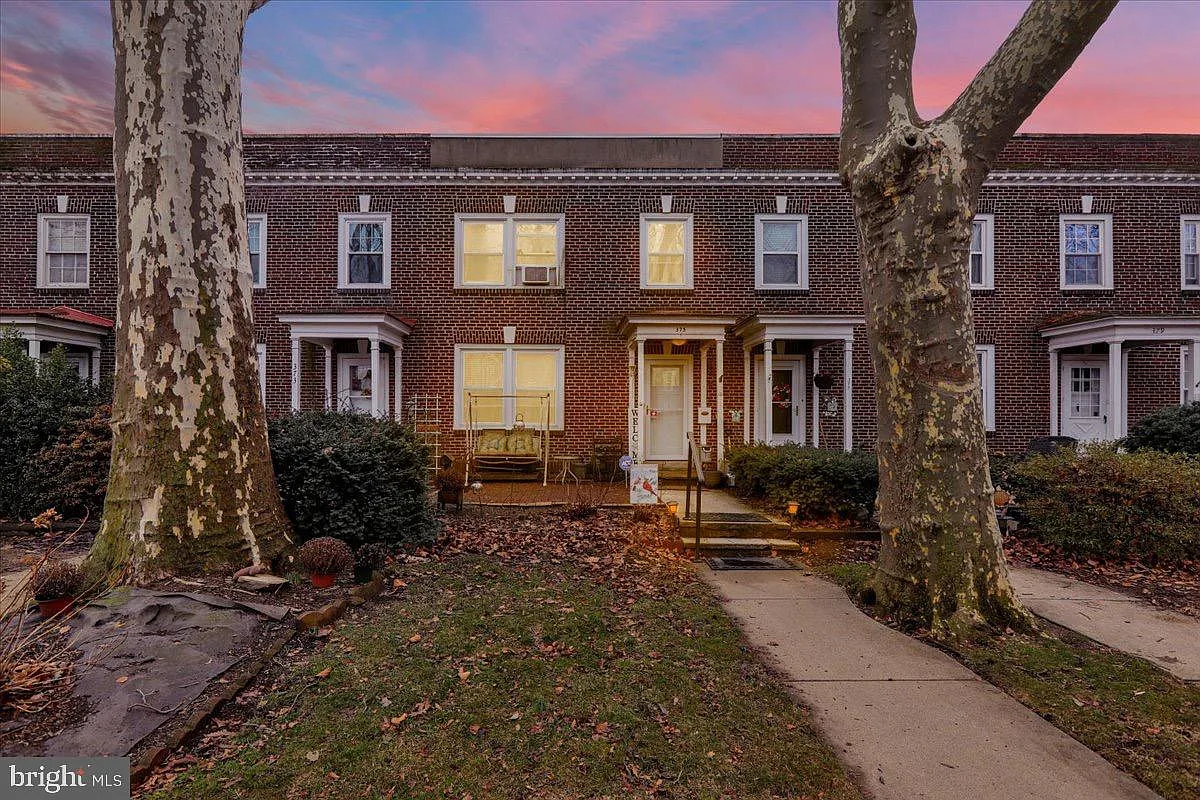 375 Sunset Rd photo 1