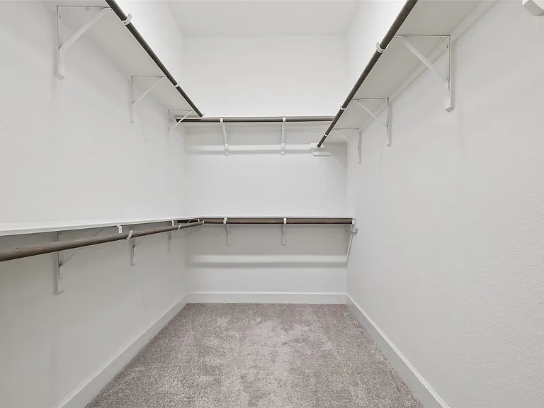 211 Amaranth Way — Photo 11