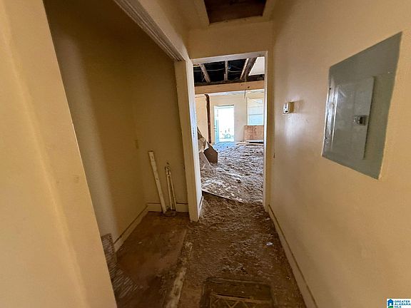 5th image of 8215 8th Ave S