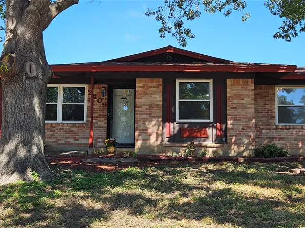 2409 Misty Ln, Carrollton, TX 75006