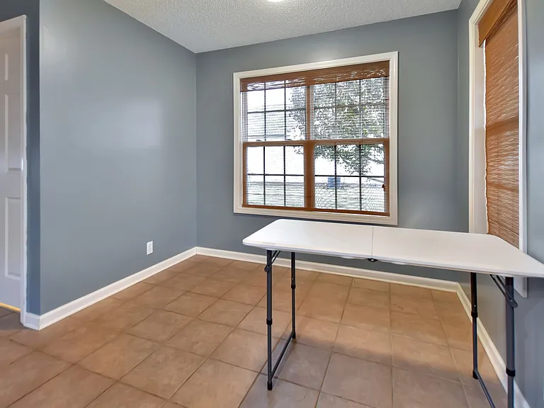 3896 Gaine Dr — Photo 5