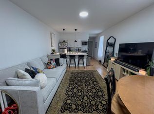 1714 Mount Vernon St #1R, Philadelphia, PA 19130