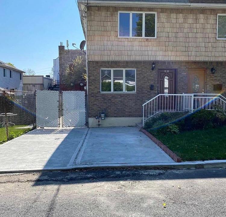 1st image of 40 Brown Ave