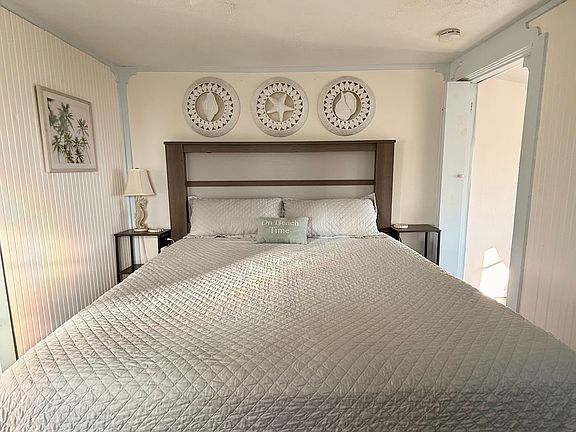 King bed