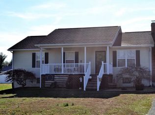 709 18th St, Grottoes, VA 24441