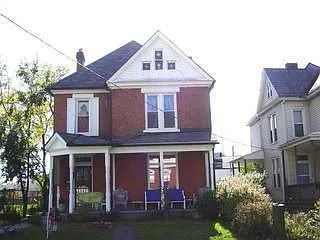 1161 Hildreth Ave photo 1