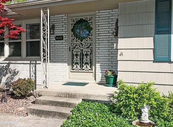 2nd image of 8109 Arlington Ave