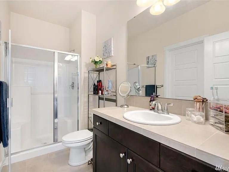 427 S Davies Rd — Photo 14