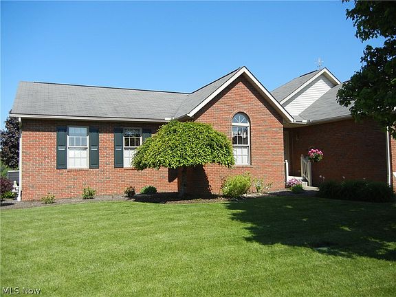 5th image of 1230 Fairway Dr