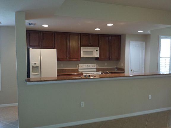 5th image of 3131 Sea Trawler Bnd APT 1