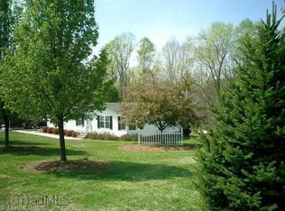 1180 Oak Forest Rd, Tobaccoville, NC 27050
