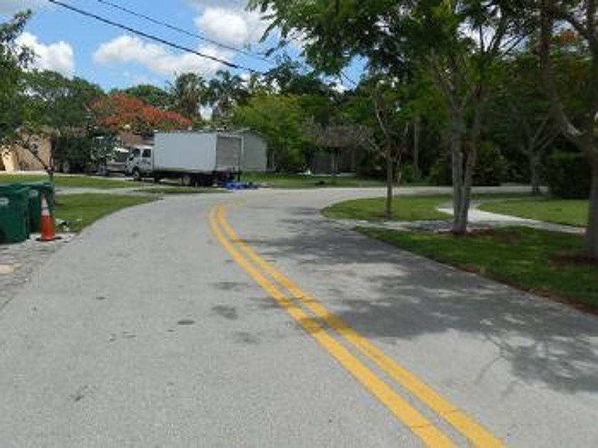 2nd image of 19010 Bel Aire Dr