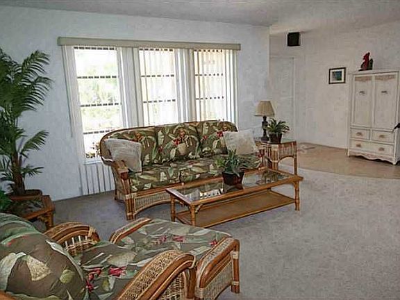 5th image of 1214 Lucaya Ave