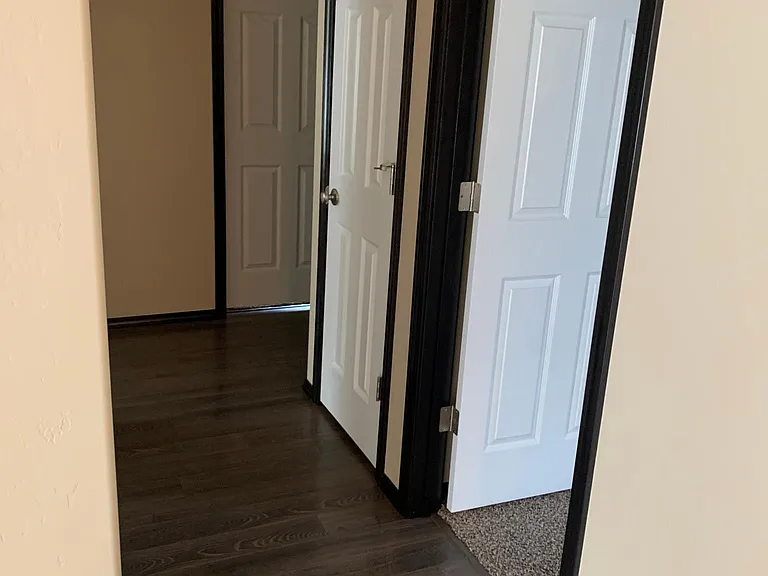 2310 W Jay St — Photo 11