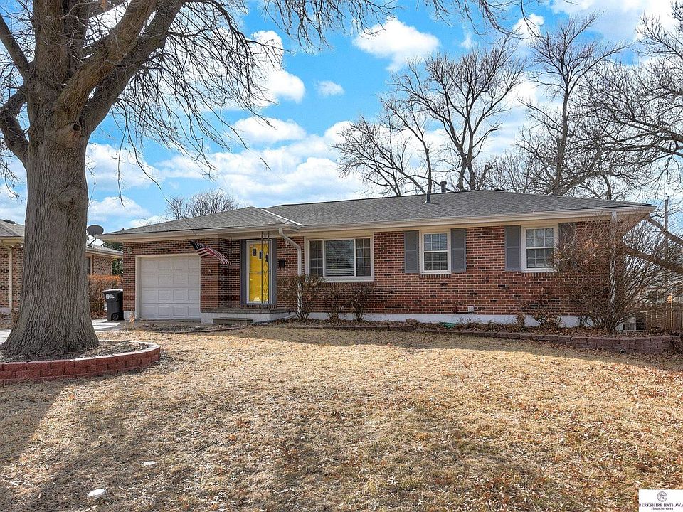 1st image of 3524 S 130th St