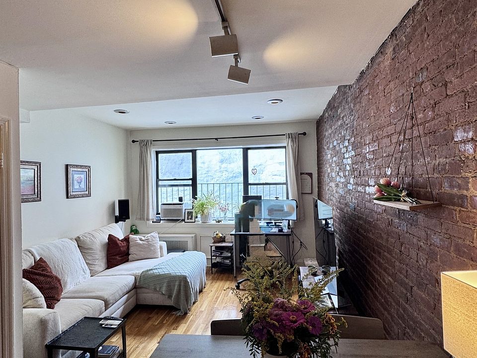 1st image of 1729 2nd Ave #Penthouse D