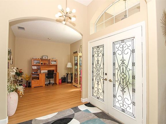 5th image of 13944 Wellington Ln
