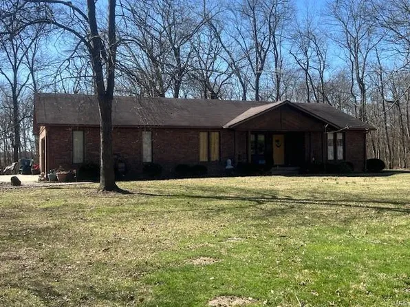 12850 Landolt Rd, Highland, IL 62249