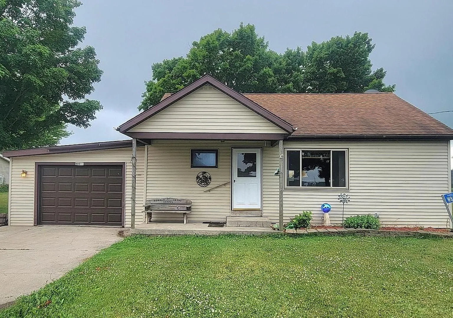 Single Family House — Photo 1