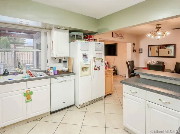 7744 NW 6th Ct, Miami, FL 33150