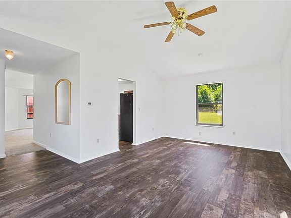 2nd image of 3232 Pinnacle Park Dr