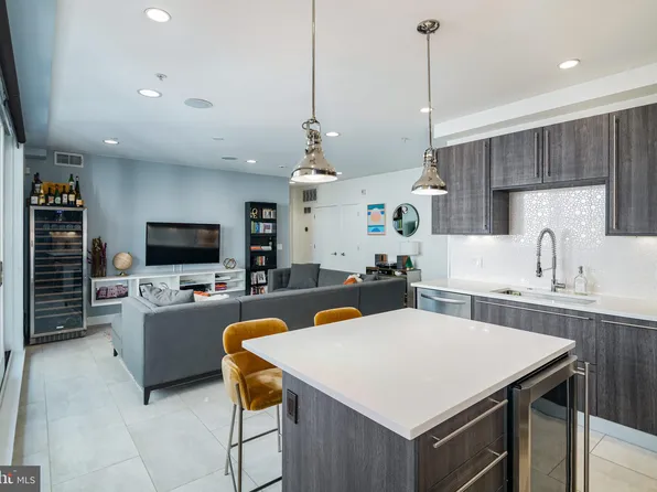138-40 N Front St #3F, Philadelphia, PA 19106