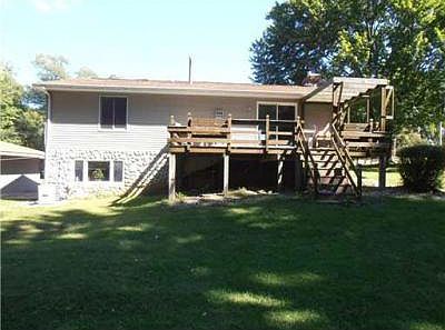 4th image of 54639 Edgewater Dr