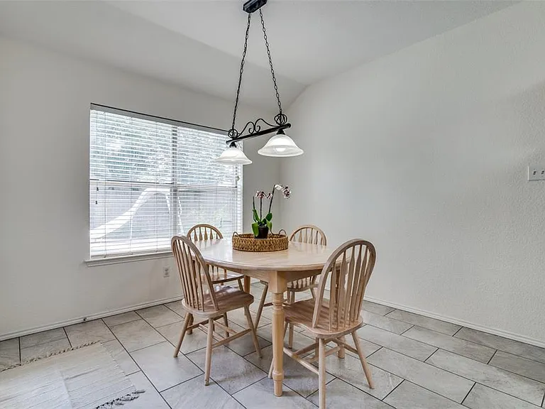 3605 Potomac Dr — Photo 15