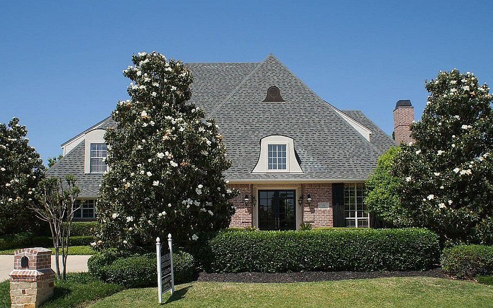 1st image of 701 Lorraine Dr