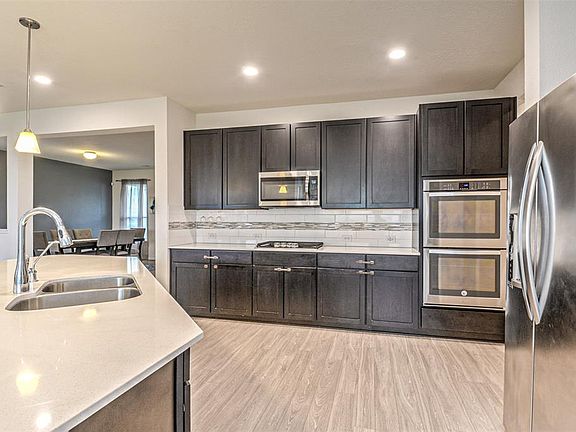 4th image of 3307 Regal Park Ln