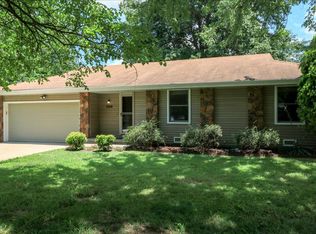 3610 S Hillcrest Ave, Springfield, MO 65807