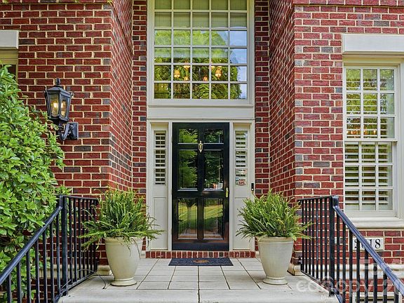 5th image of 2618 Sheffield Crescent Ct