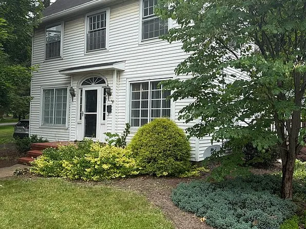 749 Mahoning St, Milton, PA 17847