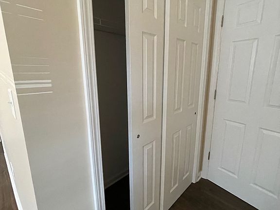 3rd image of 1588 Leigh Dr
