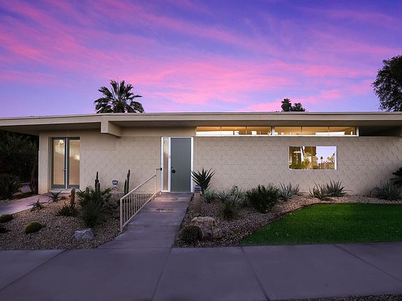 3rd image of 383 Desert Lakes Dr