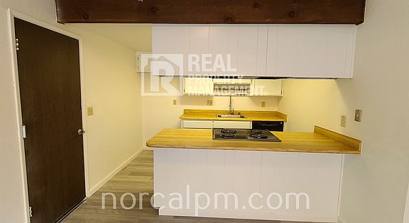 5th image of 9136 Nasreen Dr