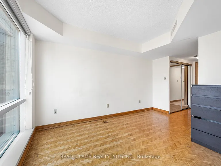 1001 Bay St #2709 — Photo 19