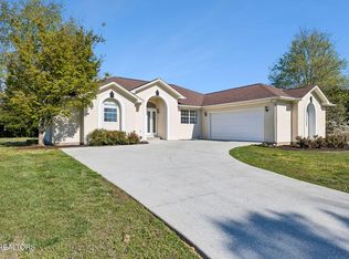 407 Elokwa Pl, Loudon, TN 37774