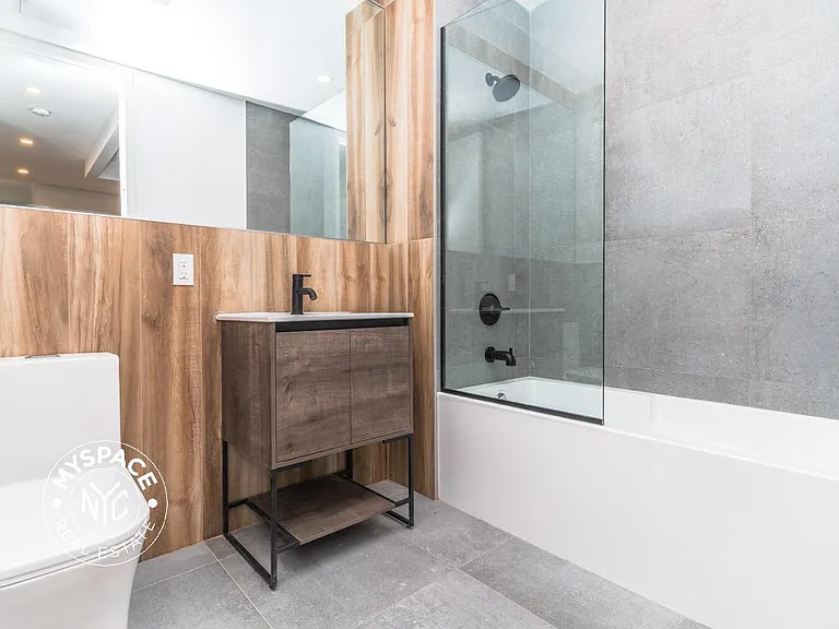 1365 Nostrand Ave #2C — Photo 6